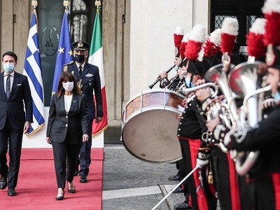 Κατερίνα Σακελλαροπούλου: Η Ελλάδα επιδι...