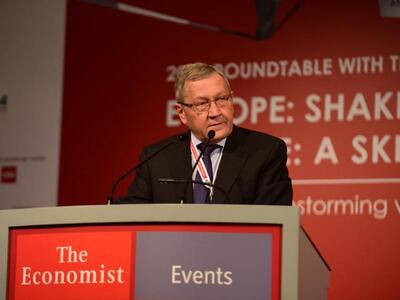 Κλ. Ρέγκλινγκ: Ναι σε μέτρα ελάφρυνσης του χρέους