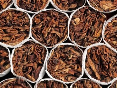 Πάτρα: Ανήλικος «φουμάριζε» λαθραία τσιγάρα