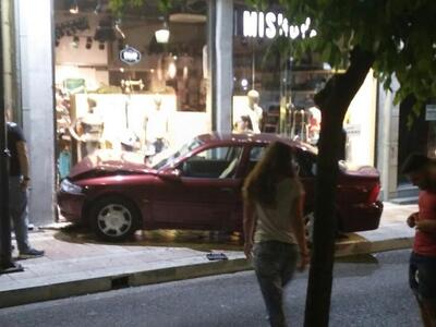 Δυτική Ελλάδα: Αυτοκίνητο «εισέβαλε» σε ...