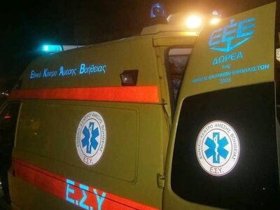 Πάτρα: Τροχαίο με τραυματία δικυκλιστή σ...