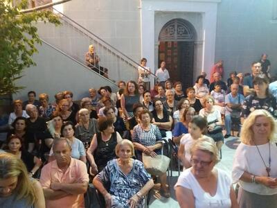 ΔΕΙΤΕ ΦΩΤΟ από τον εορτασμό στο παρεκκλή...