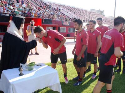  Με τις ευλογίες του Μητροπολίτη η «πρώτ...