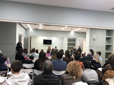 Στιγμιότυπο από την παρουσίαση του βιβλίου.