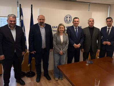  Χριστίνα Αλεξοπούλου: Συνάντηση στο Υπο...