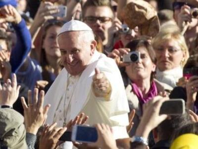 Το 75% των Αμερικανών… λατρεύει τον Πάπα Φραγκίσκο