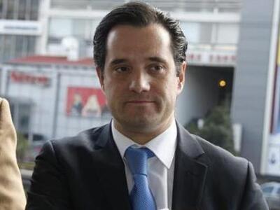 "Κόβουν" τον Άδωνι από τα κανάλια 