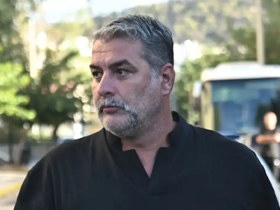 Βασίλης Μπισμπίκης: Συγγνώμη και γλυκά σ...