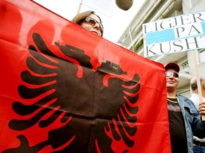 Έμαθαν ότι έχουμε πετρέλαιο πλάκωσαν και...