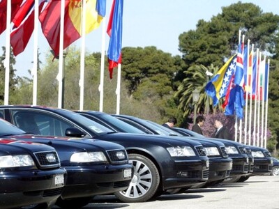 Κέρδη από τις περικοπές στις κρατικές  λιμουζίνες