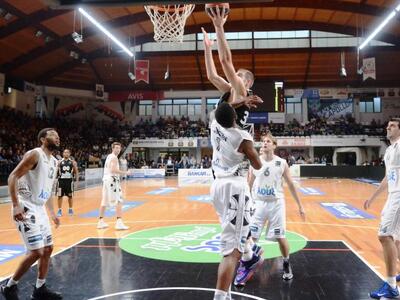 Mπάσκετ: Ο Απόλλωνας Carna δεν τα κατάφε...
