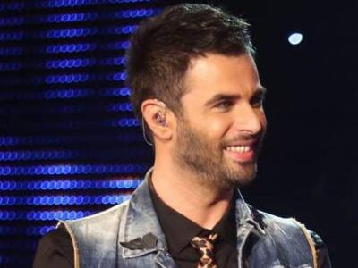 Ο ερμηνευτής και συνθέτης Γιώργος Παπαδό...