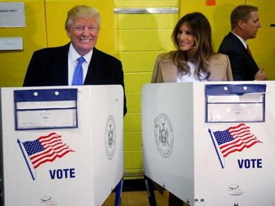 Ο Ντόναλντ Τραμπ και η σύζυγός του Μελάν...