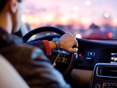 Όλοι μ' ένα αμάξι από και προς την Πάτρα...