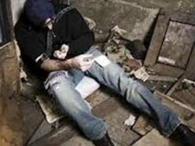 Σοκ: Ναρκωτικό από  υγρά μπαταρίας ρουφά...