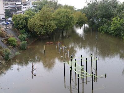 Λάρισα: Επικίνδυνα ανέβηκε η στάθμη του ...