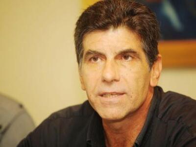 Μπέζος: «Το παιδί είναι καλύτερα να έχει...