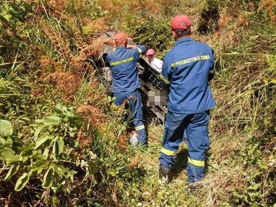 Αυτοκίνητο έπεσε σε χαράδρα- Ένας τραυματίας