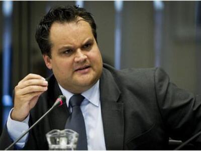 Οι Ολλανδοί επιμένουν στη σκλήρη τους στ...