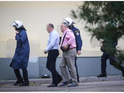 Ζακ Κωστόπουλος: Ελεύθερος με όρους και ...