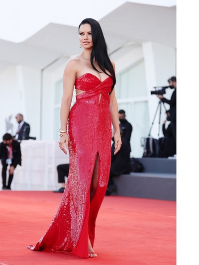 Aντριάνα Λίμα με Etro