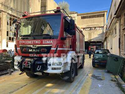 Πάτρα:  Φωτιά σε εγκαταλελειμμένο κτίριο...