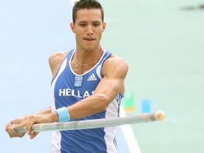 Πανελλήνιο ρεκόρ στο επί κοντώ με 5,76 μ...