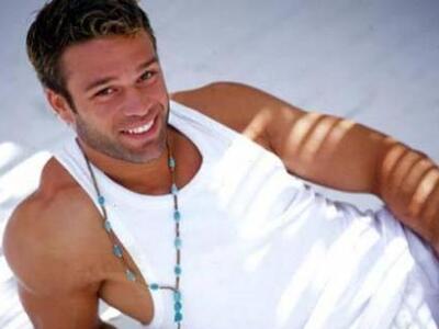 Έρχεται ο γοητευτικός Κώστας Σόμμερ αυτή...