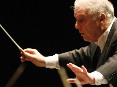 O Ντάνιελ Μπάρενμποϊμ διακόπτει ρεσιτάλ ...