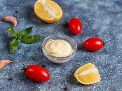 Συνταγή για υγιεινή μαγιονέζα με λίγες θερμίδες