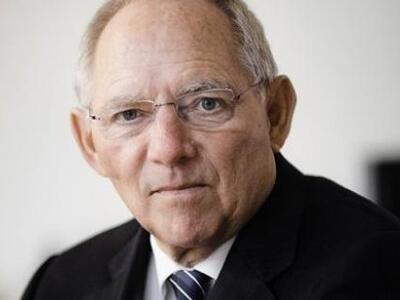 Σόιμπλε: Η συνταγή στην ευρωζώνη πετυχαίνει