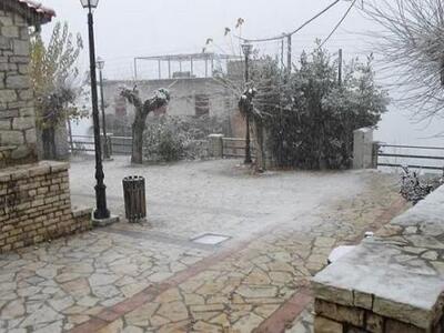 Τα πρώτα χιονια στο Σοποτό της ορεινής Α...