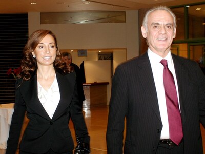 Μεταβιβάστηκε από off shore εταιρία το &...