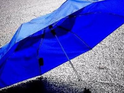 Βροχές και καταιγίδες στα δυτικά- Το βρά...