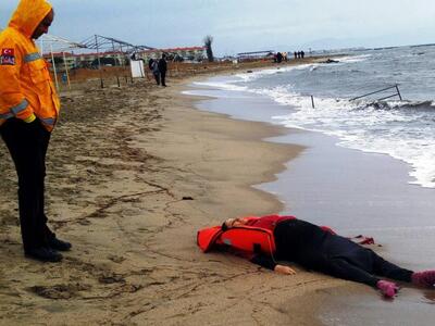 Είκοσι σοροί προσφύγων ξεβράστηκαν στα τ...