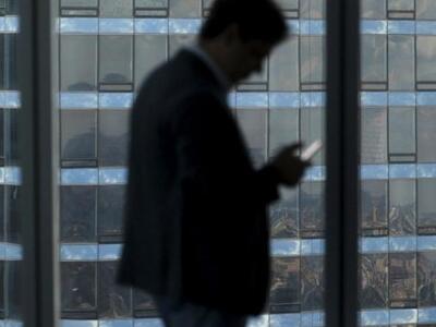 Εφαρμογή τραβάει κρυφά φωτογραφίες τους ...