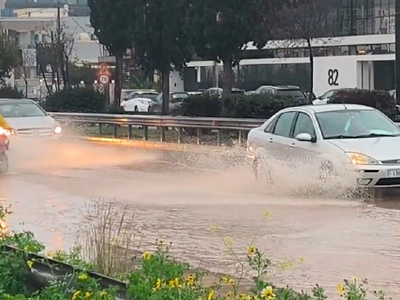 Καιρός: Ισχυρά φαινόμενα και σήμερα σε ν...
