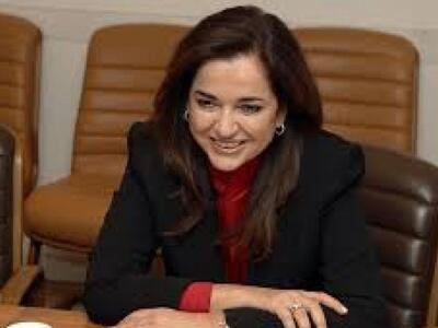 Την Ντόρα Μπακογιάννη πρότεινε για πρόεδ...