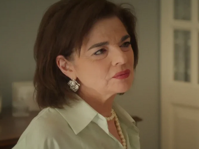 Να μ’ αγαπάς: Η Νικαίτη προτείνει ανακωχ...