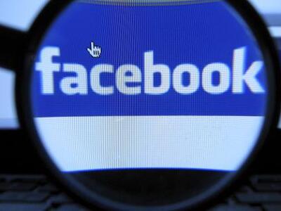 Tο Facebook εξηγεί γιατί πάγωσε το... σύμπαν!