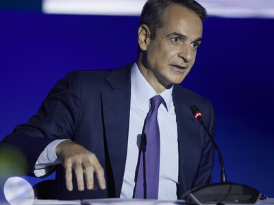 Μητσοτάκης: Live η ομιλία του στη συνεδρ...