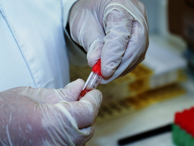  Θετικοί στον κορωνοϊό συγγενείς του 86χ...