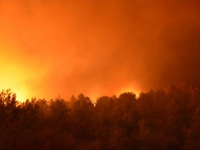 Φωτιά στη Χίο: Σε εξέλιξη η πυρκαγιά – Ε...
