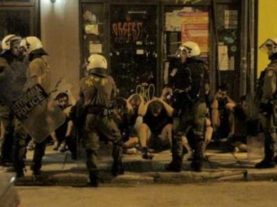 Πάνω από 100 προσαγωγές στα επεισόδια τη...