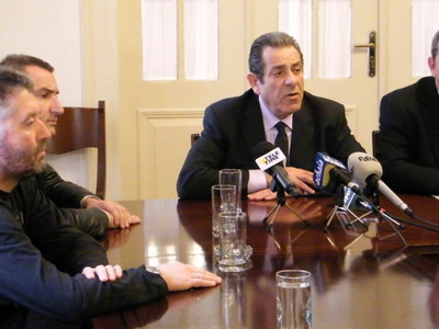 Τέλος η υπαίθρια διαφήμιση στην Πάτρα