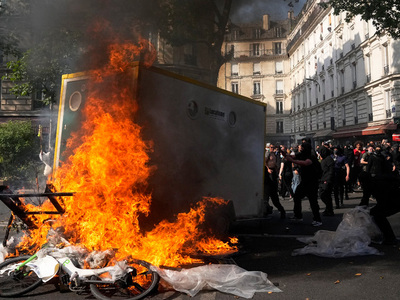 Γαλλία: Χειρότερη από την εξέγερση των «...