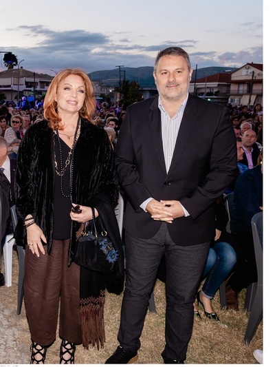 Η ΑΝΤΖΕΛΑ ΓΚΕΡΕΚΟΥ 	ΚΑΙ Ο ΣΠΥΡΟΣ ΔΙΑΜΑΝΤ...