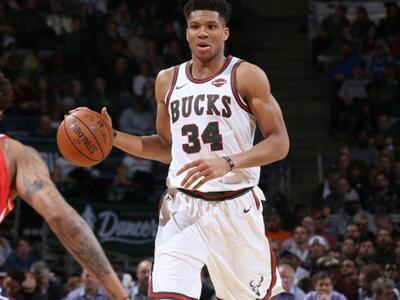 Στο νούμερο 30 της λίστας Forbes ο Γιάνν...