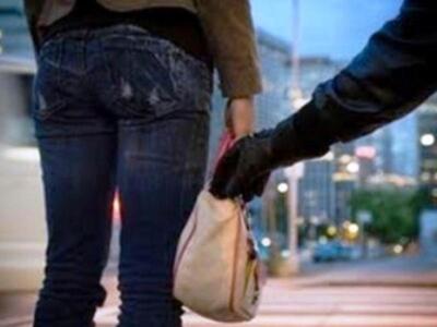 Πάτρα: Τσαντάκιας με κλεμμένο μηχανάκι 