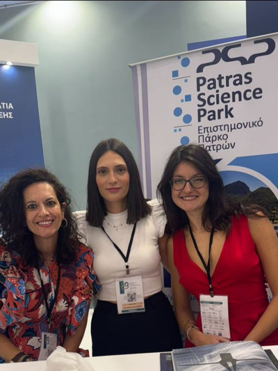 Μέλη από την ομάδα του Ε.Π.Π., η κα Δ. Μ...